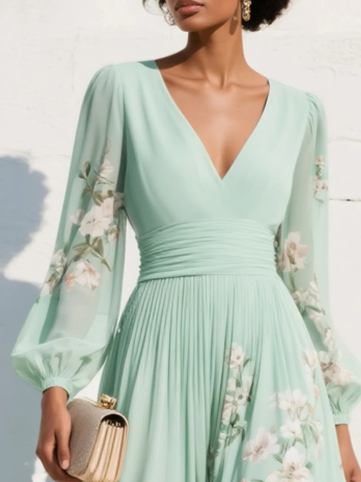 Mathilda | Lysegrøn blomstret chiffon midi kjole